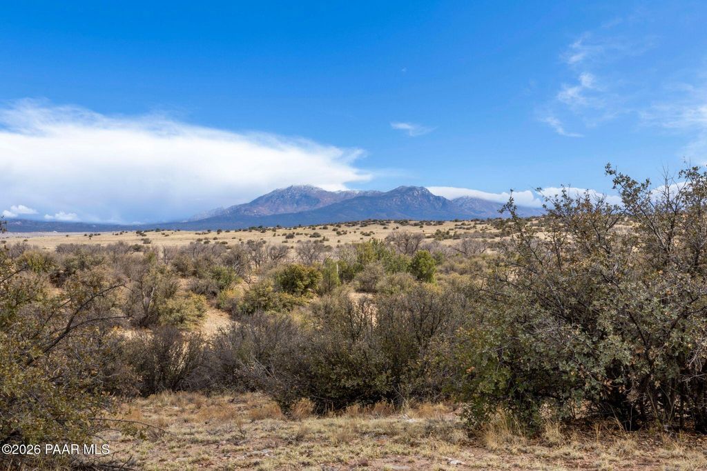 Photo of 30 W Jasper Ridge Road, Prescott, AZ 86305 (MLS # 1080466)