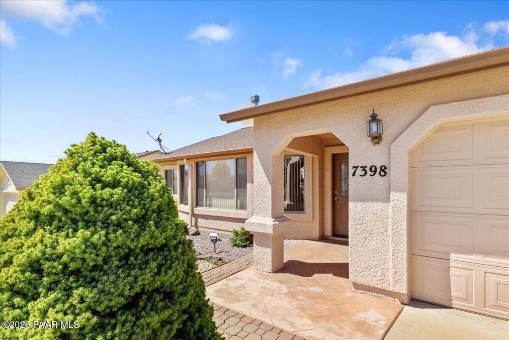 Photo of 7398 E Frisco Peaks, Prescott Valley, AZ 86315 (MLS # 1080937)