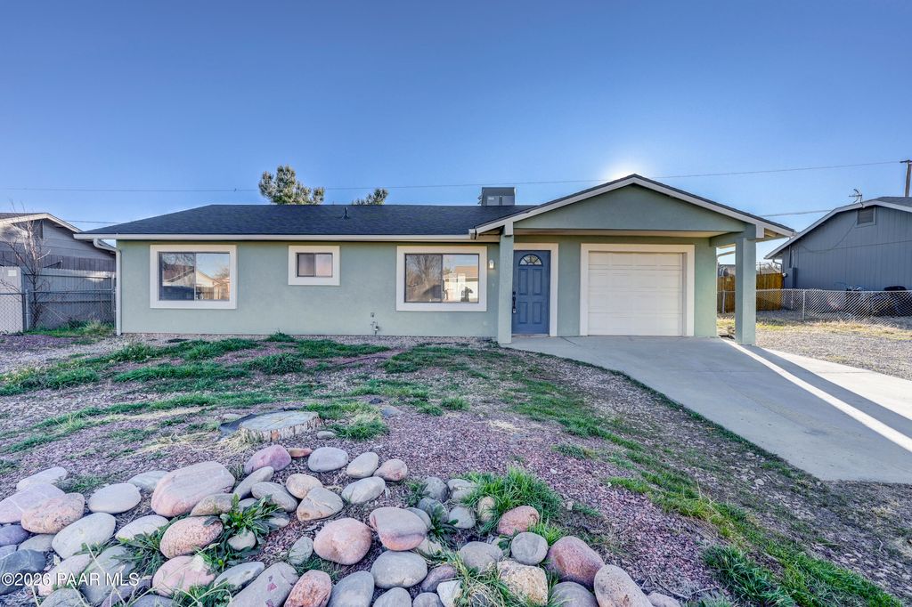 Photo of 3475 N Etheridge Drive, Prescott Valley, AZ 86314 (MLS # 1078770)