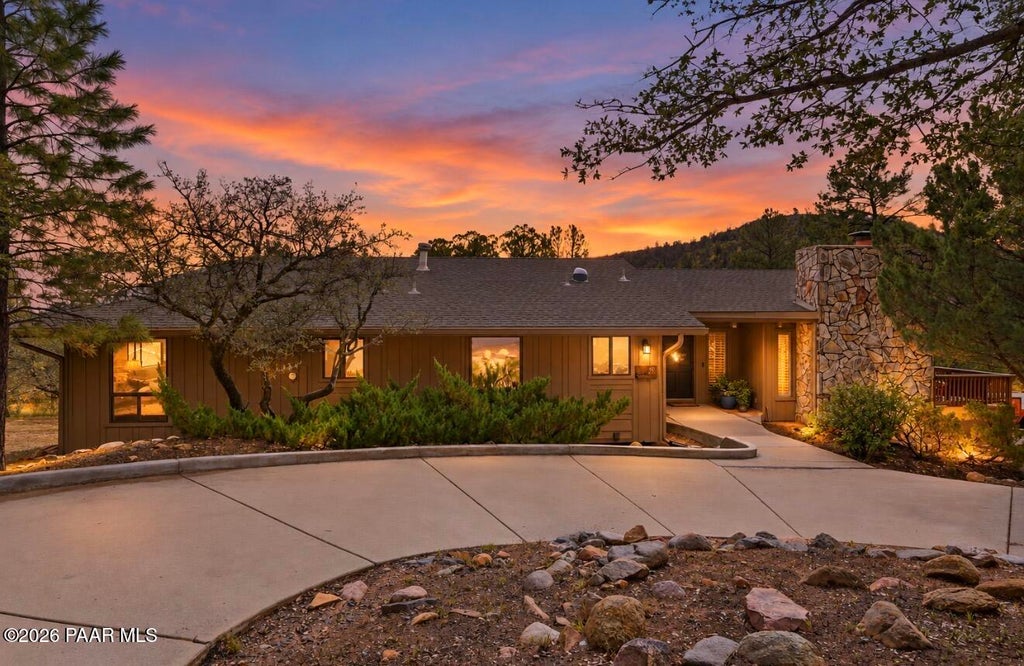 Photo of 24 Wildwood Drive, Prescott, AZ 86305 (MLS # 1085143)