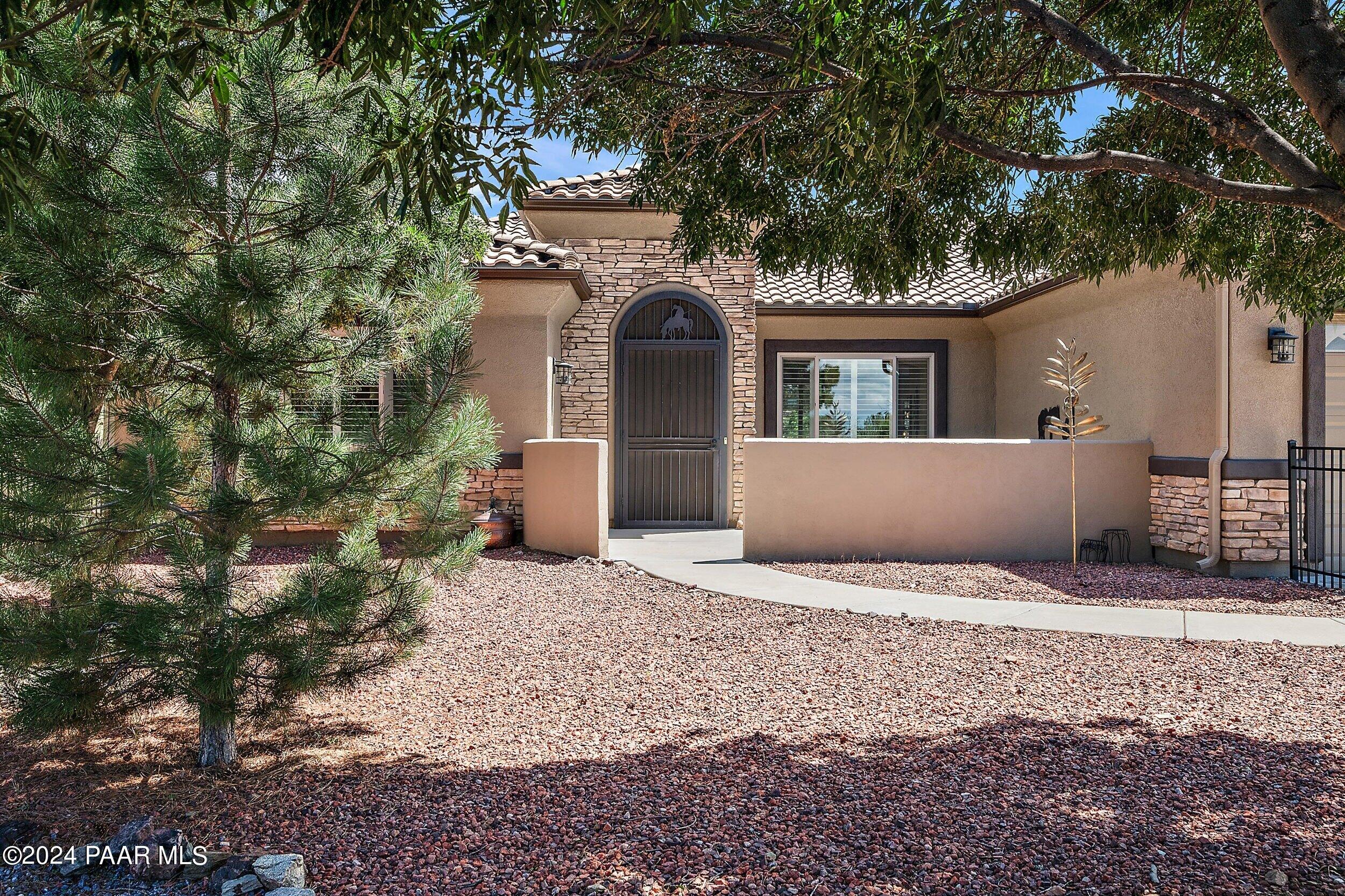 13550 N Indian Pony Trail