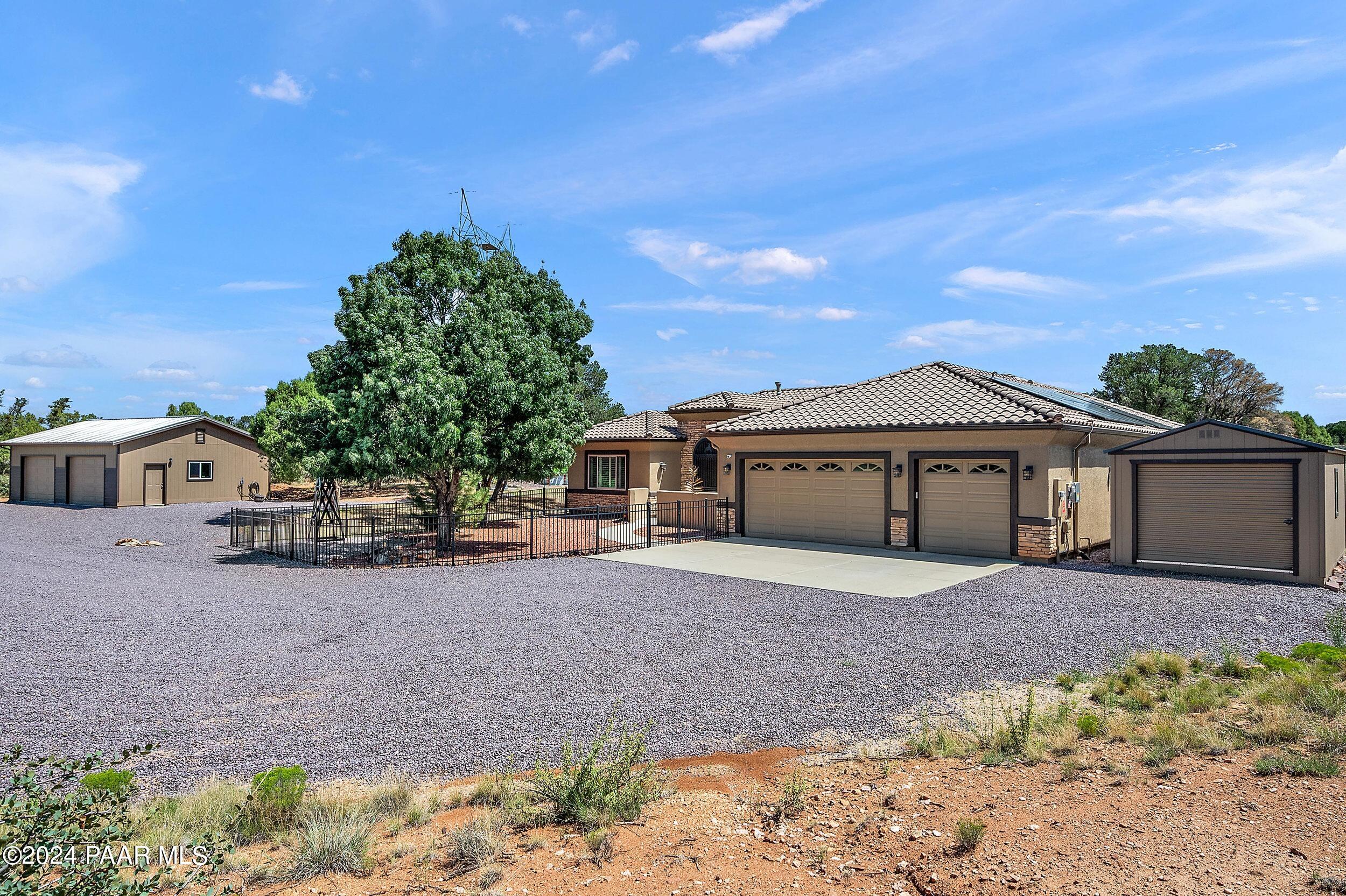 13550 N Indian Pony Trail
