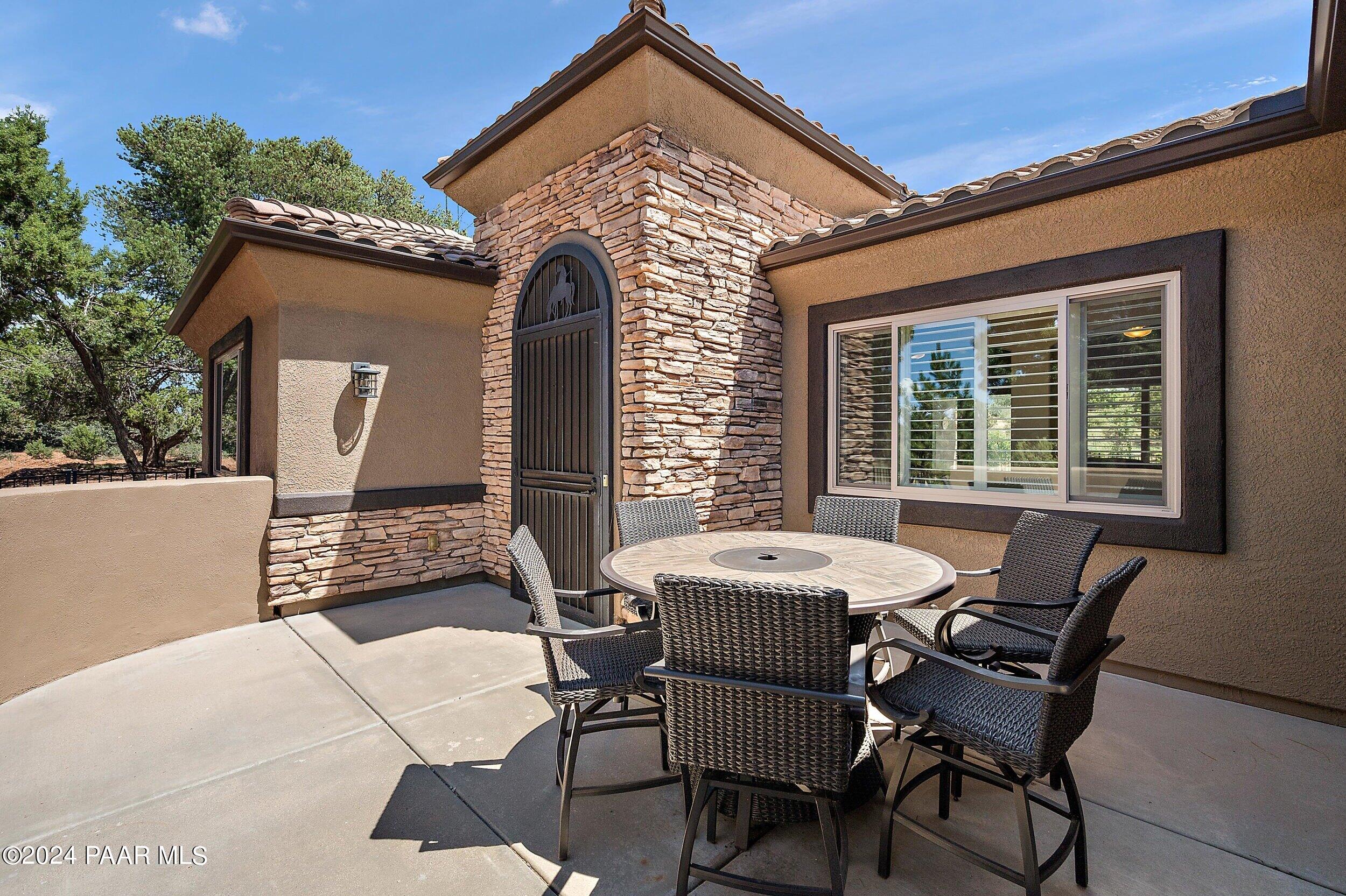13550 N Indian Pony Trail
