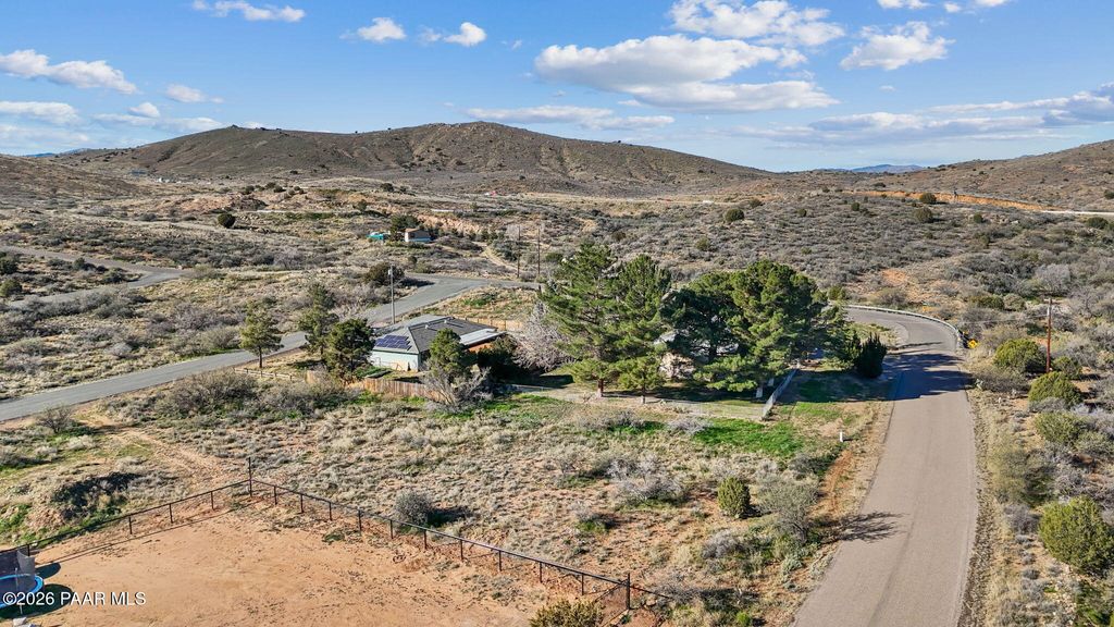 Photo of 19559 E Fremont Drive, Mayer, AZ 86333 (MLS # 1079775)