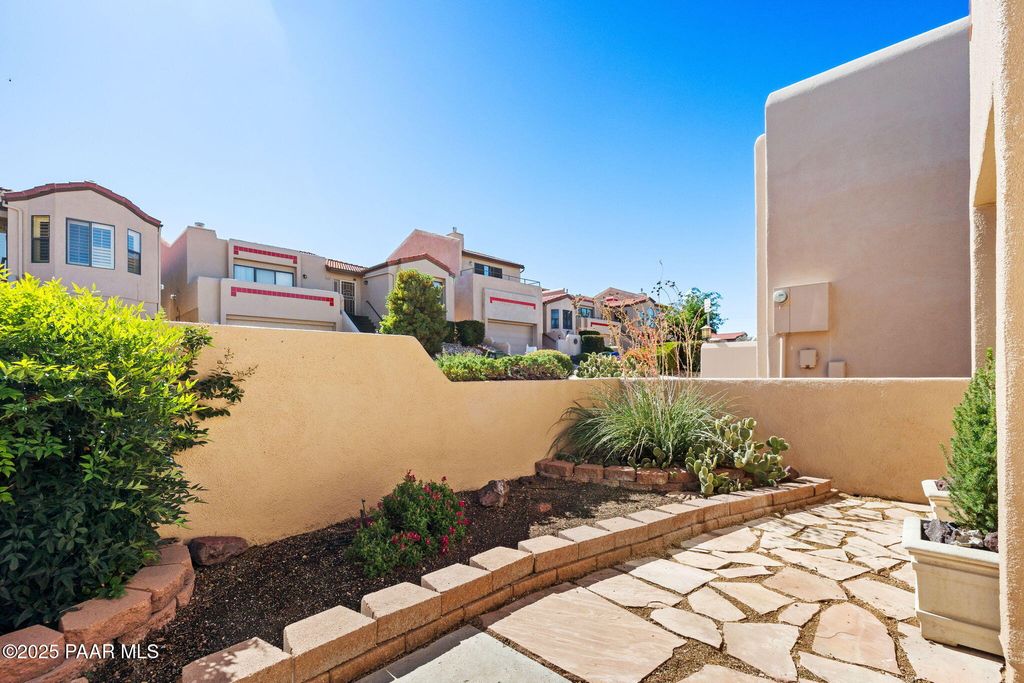 Photo of 2703 College Heights Road Road, Prescott, AZ 86301 (MLS # 1077297)
