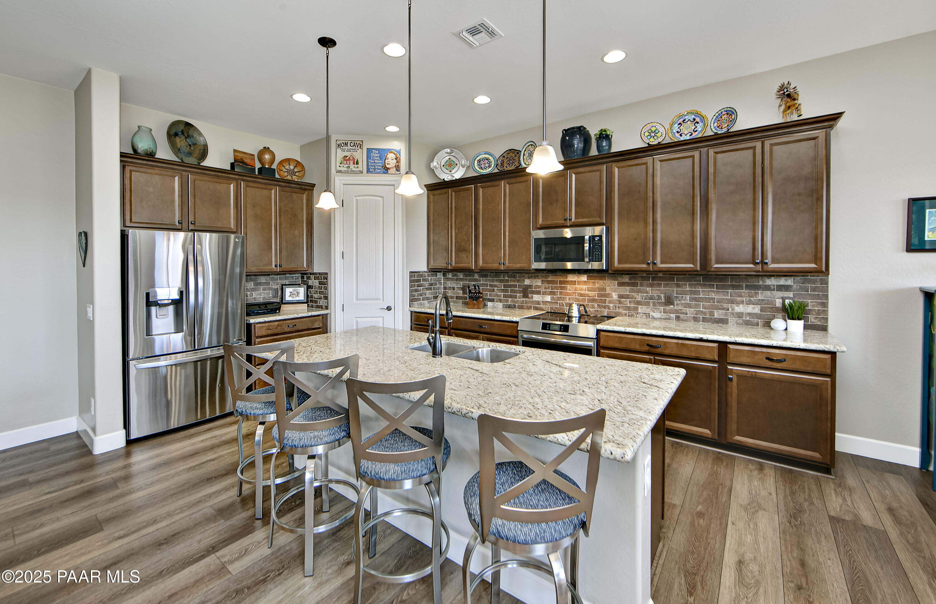 5301 Autumn Leaf Lane