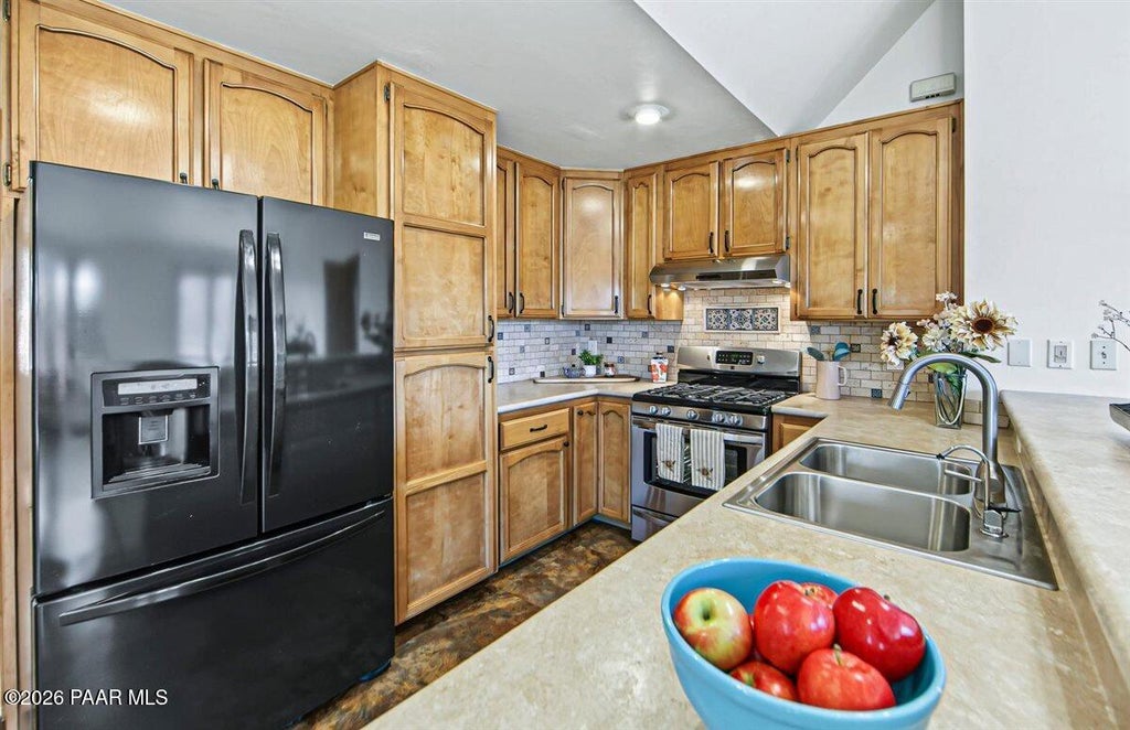 Photo of 502 Karen Drive, Prescott, AZ 86303 (MLS # 1085462)