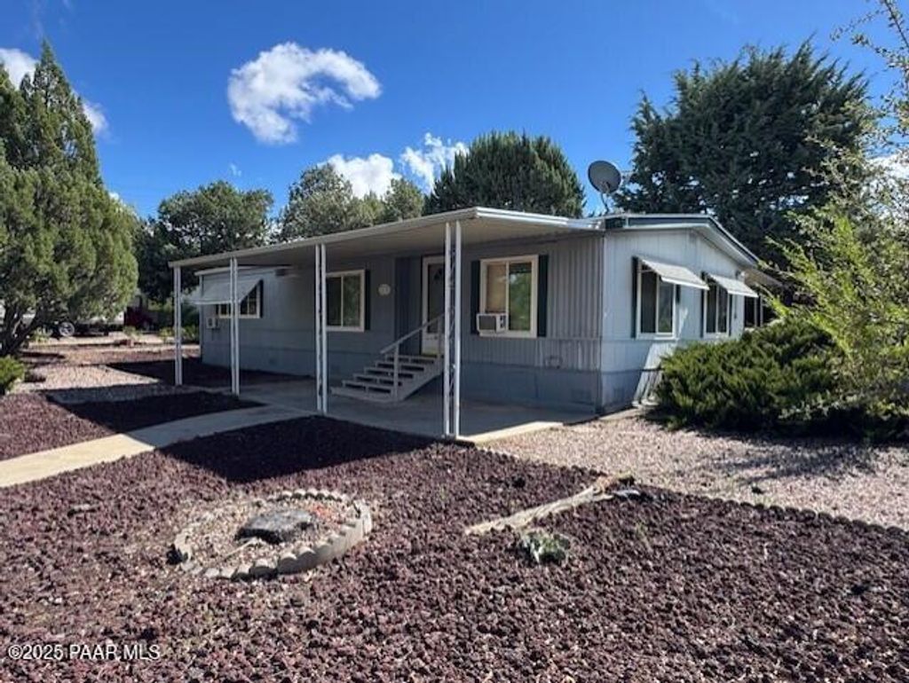 Photo of 3135 Amherst Drive, Prescott, AZ 86301 (MLS # 1077186)