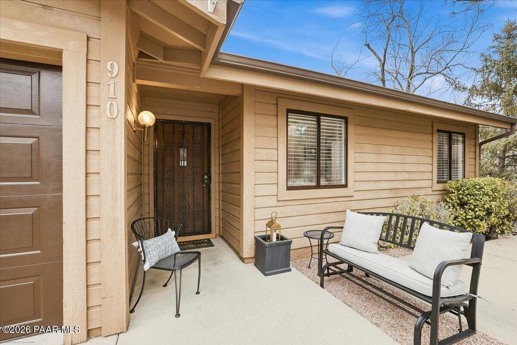 Photo of 910 Old Stage Road, Prescott, AZ 86303 (MLS # 1079573)