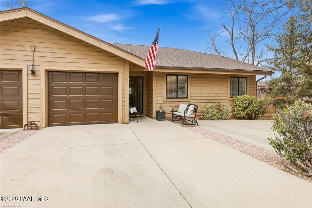 Photo of 910 Old Stage Road, Prescott, AZ 86303 (MLS # 1079573)