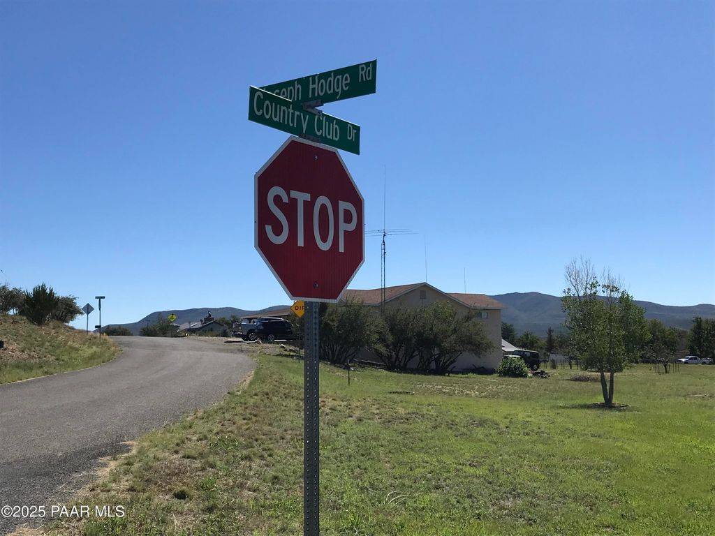 Photo of 00000 S Joseph Hodge Road, Peeples Valley, AZ 86332 (MLS # 1076769)