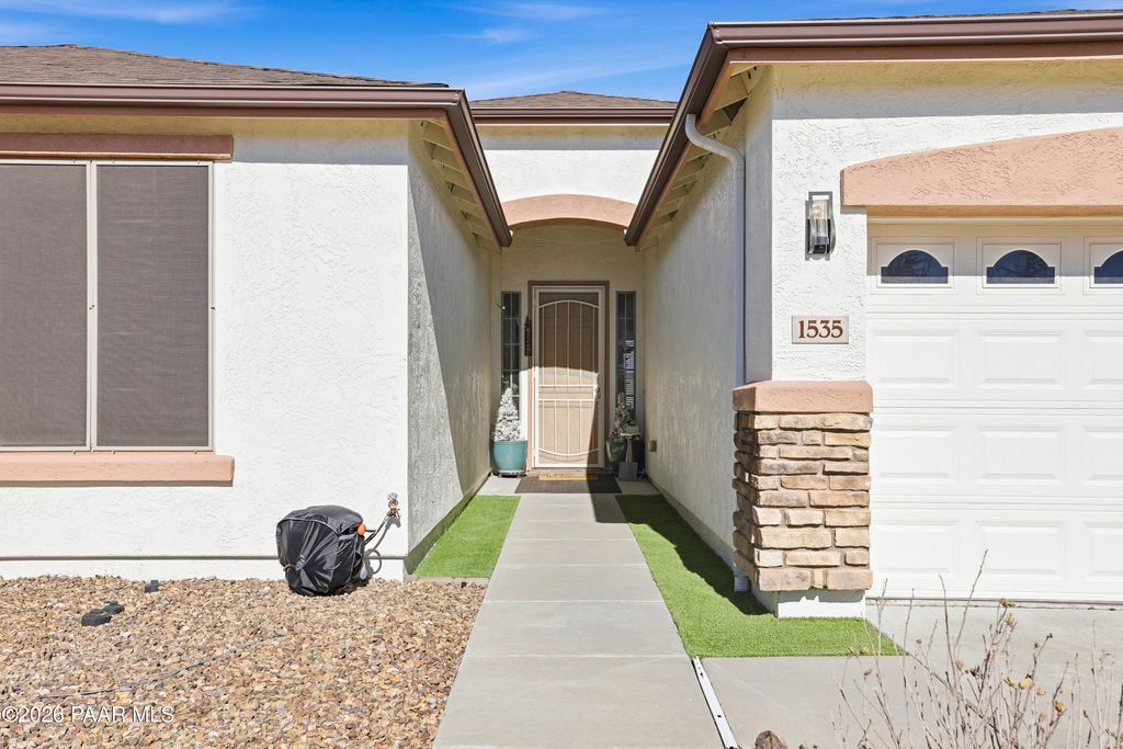 Photo of 1535 E Yorkshire Avenue, Chino Valley, AZ 86323 (MLS # 1079769)