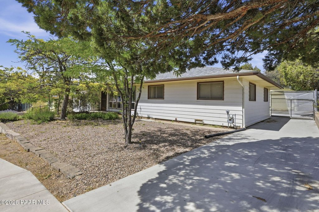 Photo of 1816 Demerse Avenue, Prescott, AZ 86301 (MLS # 1082152)