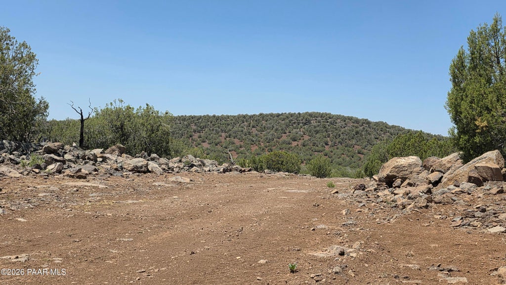 Photo of 1026 Arco Pipeline, Seligman, AZ 86046 (MLS # 1083124)