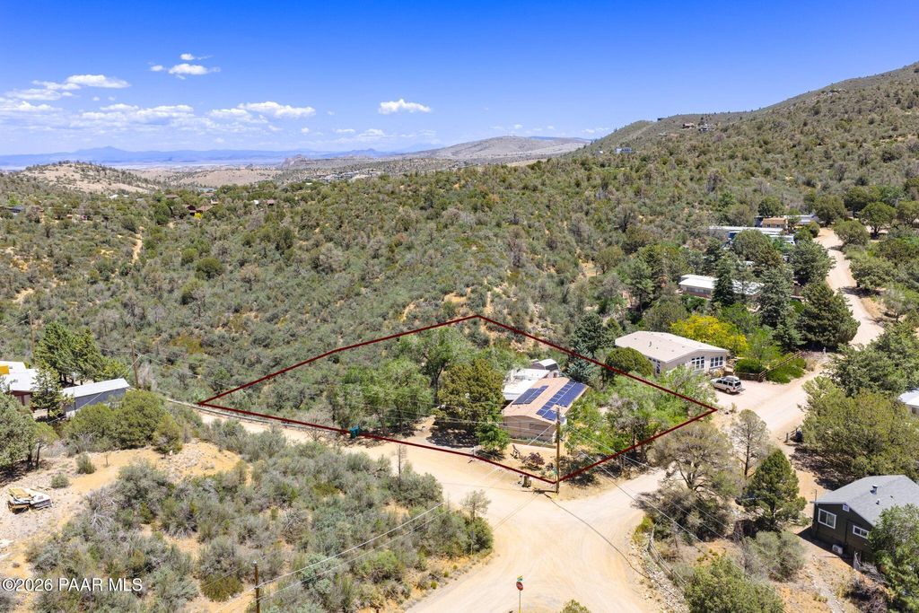 Photo of 705 Topaz Trail, Prescott, AZ 86303 (MLS # 1082384)
