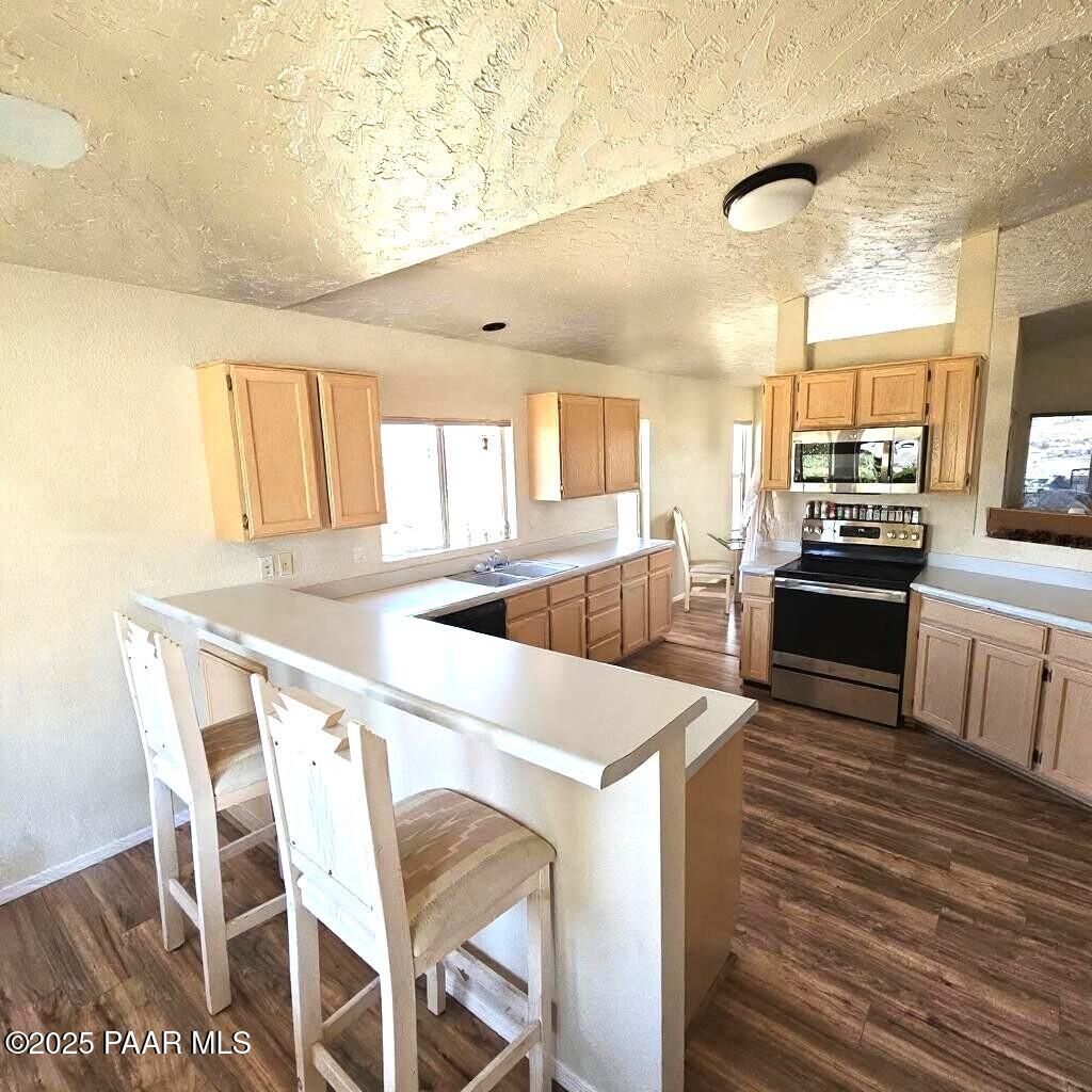 1810 Reading Lane