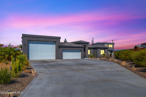 583 Robin Lane Lake Havasu City AZ 86403