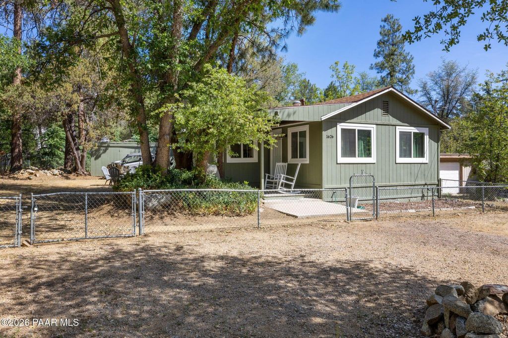 Photo of 1626 W Pine Cone Way, Prescott, AZ 86303 (MLS # 1082192)