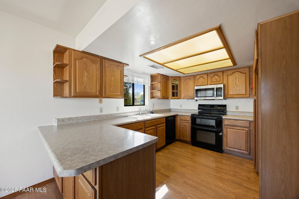 Photo of 3600 N Mountain View Drive, Prescott Valley, AZ 86314 (MLS # 1080865)