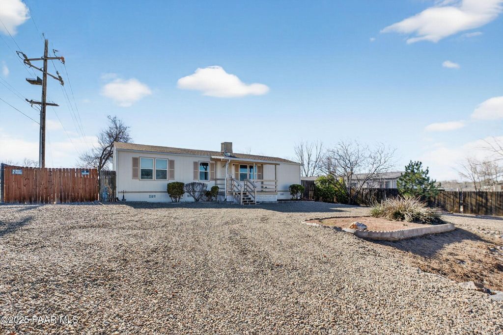 Photo of 1955 Little Doggie Draw, Chino Valley, AZ 86323 (MLS # 1078456)