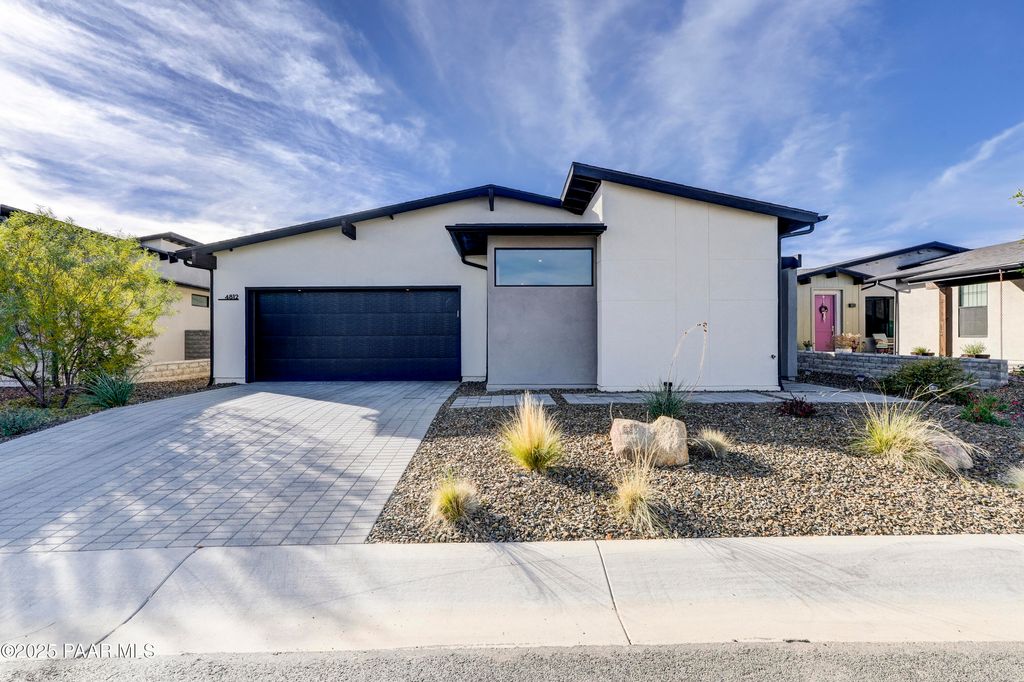 Photo of 4812 N Yorkshire Loop, Prescott Valley, AZ 86314 (MLS # 1077551)