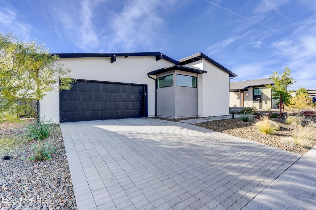 Photo of 4812 N Yorkshire Loop, Prescott Valley, AZ 86314 (MLS # 1077551)