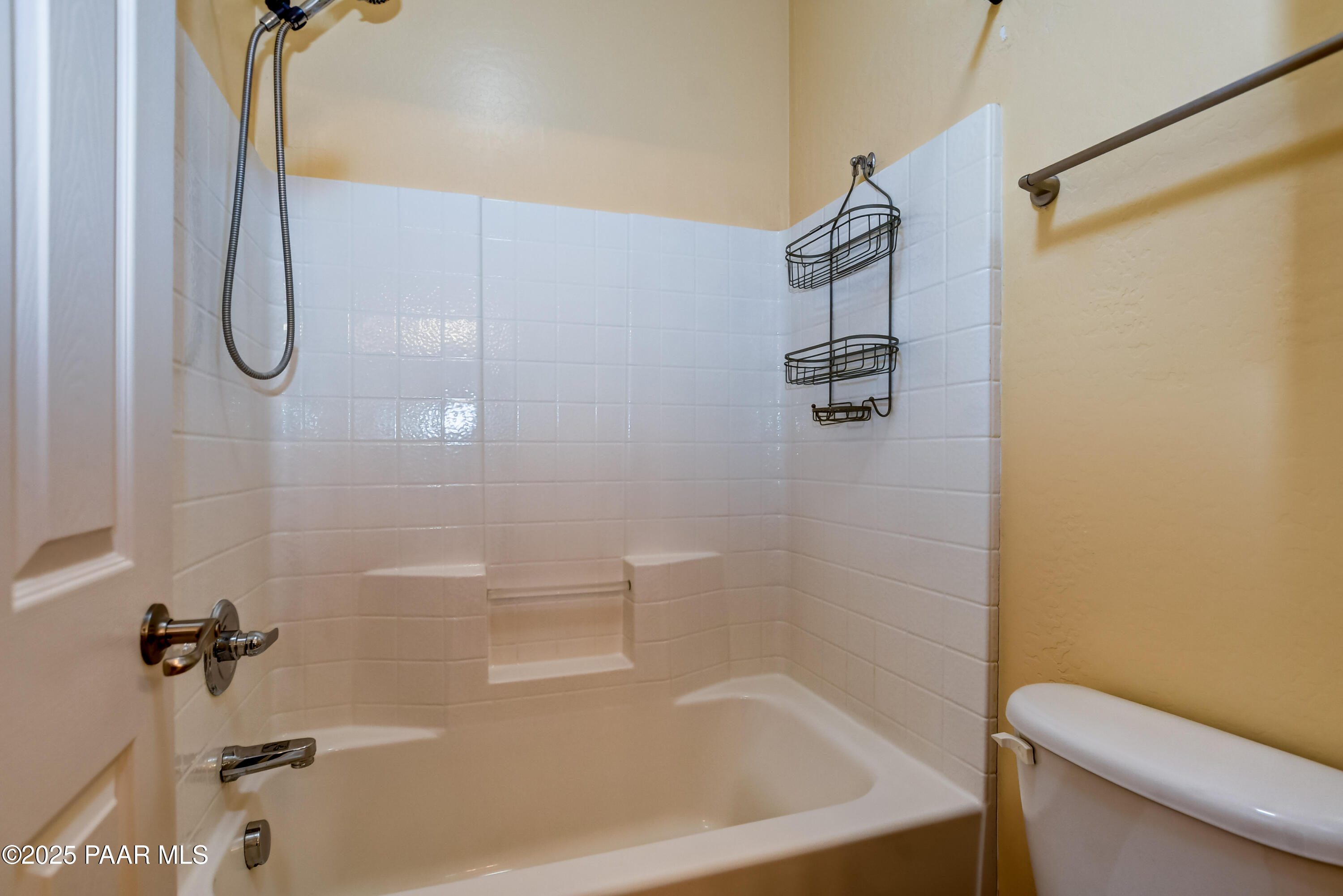 Dewey-Humboldt, Arizona 86327, United States, 2 Bedrooms Bedrooms, ,3 BathroomsBathrooms,Residential,Active,172174