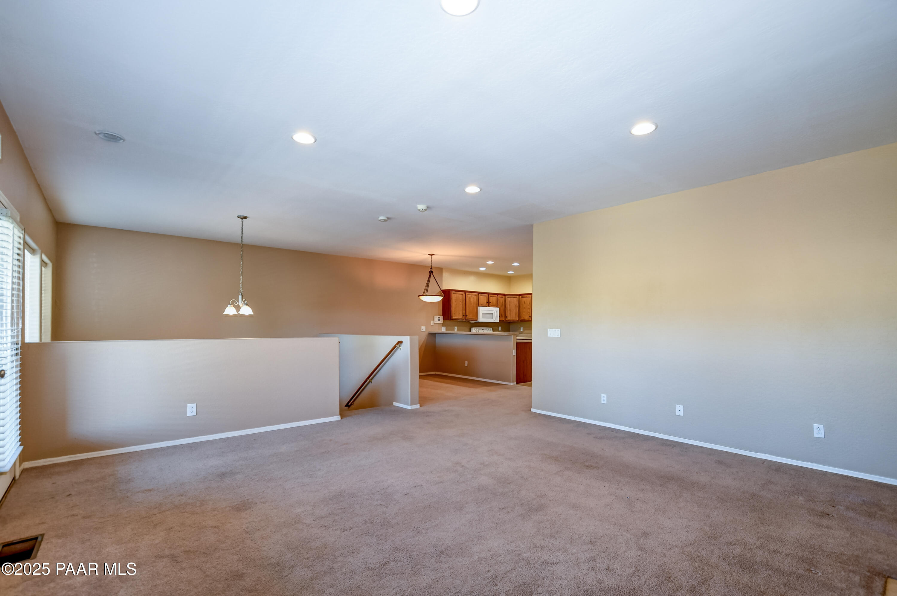 1005 N Rolling Green Road