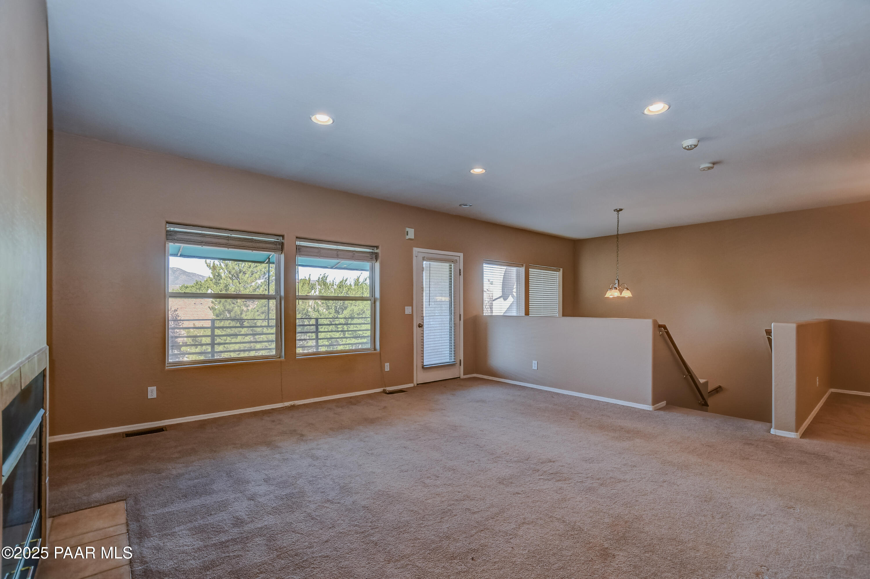 1005 N Rolling Green Road