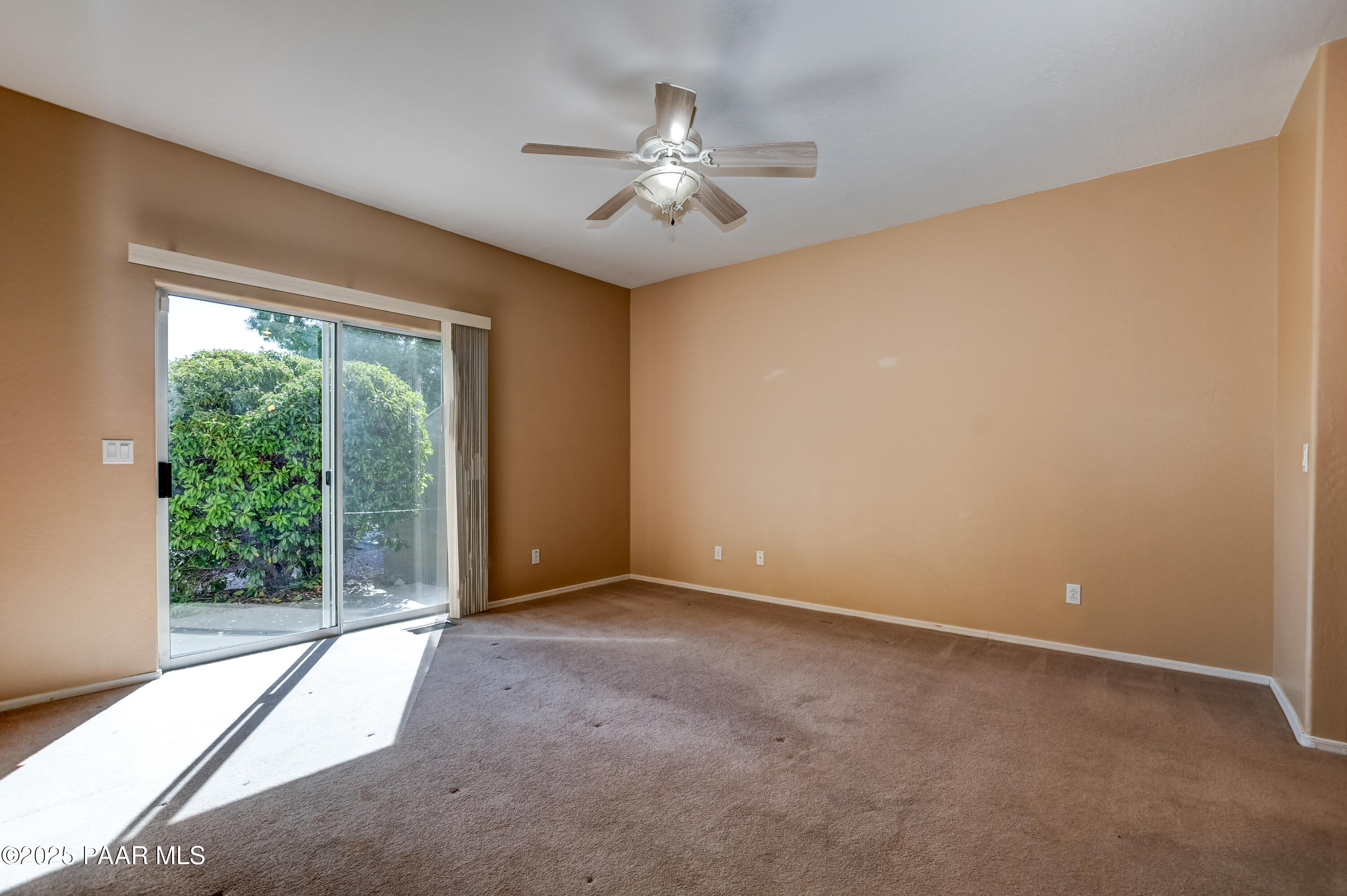 Dewey-Humboldt, Arizona 86327, United States, 2 Bedrooms Bedrooms, ,3 BathroomsBathrooms,Residential,Active,172174