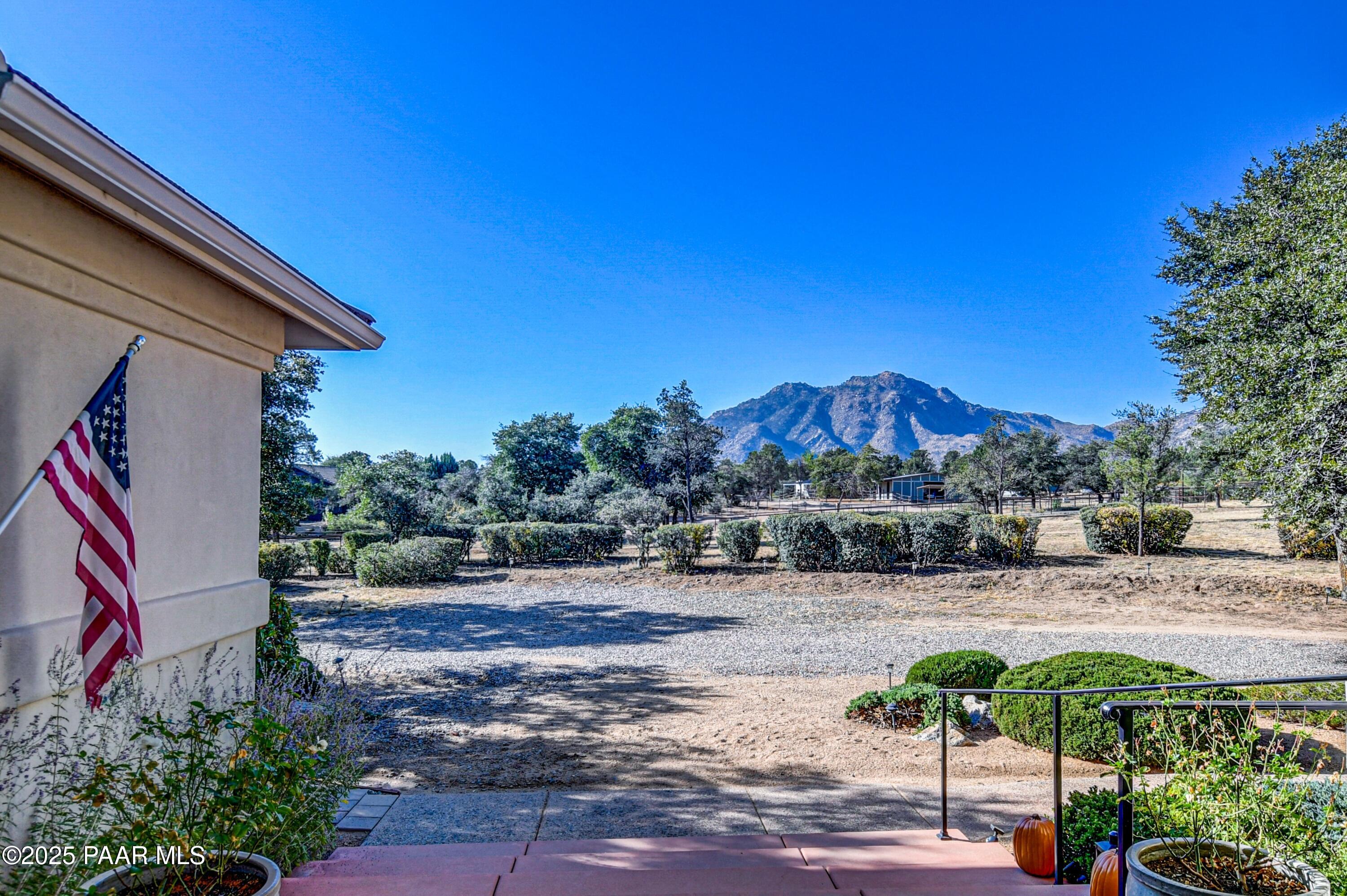 3090 W Quail Hill Lane