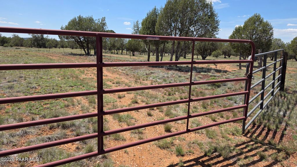 Photo of 5992 N Sevens Ranch Road, Williams, AZ 86046 (MLS # 1081642)