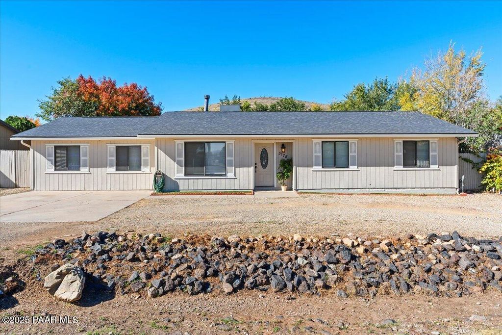 Photo of 3178 N Prescott East Highway, Prescott Valley, AZ 86314 (MLS # 1077511)