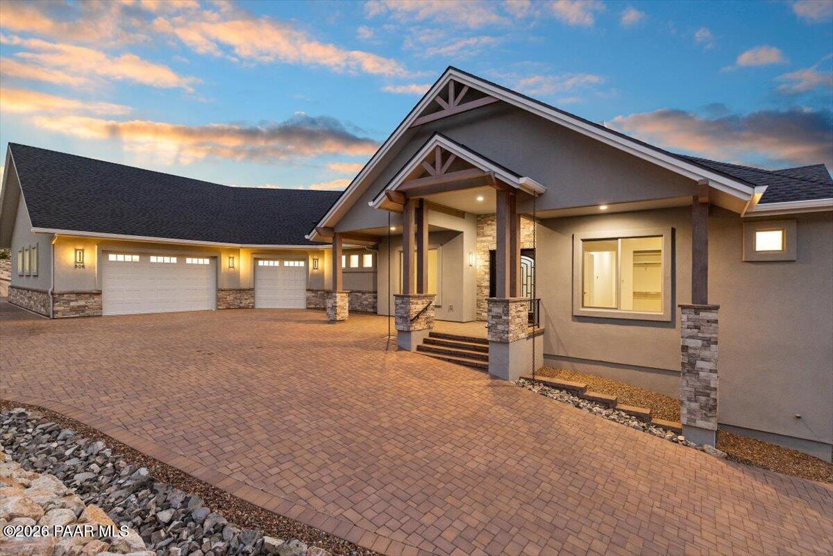 506 Bridgeway Circle