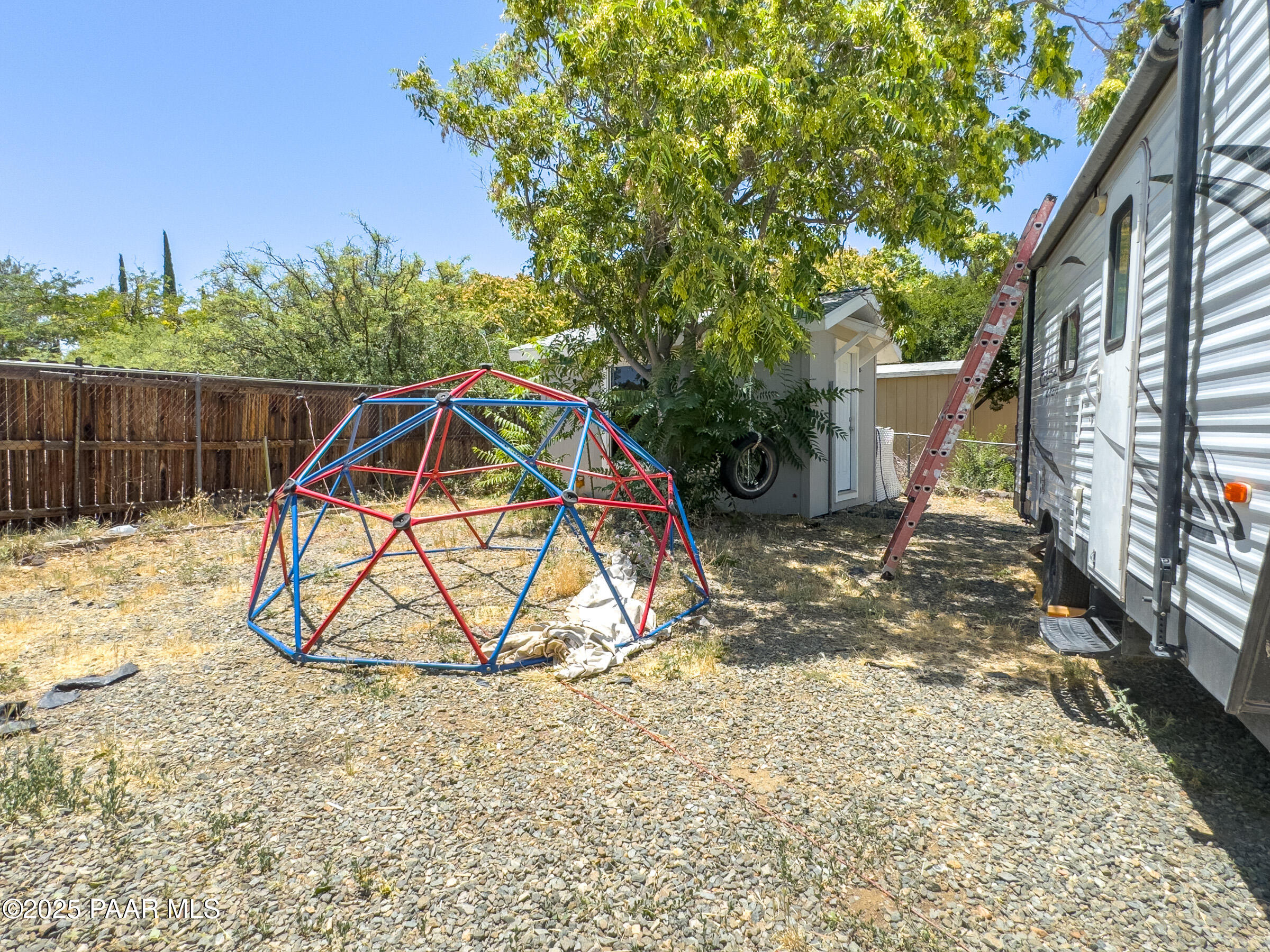 17205 E Lakeview Drive