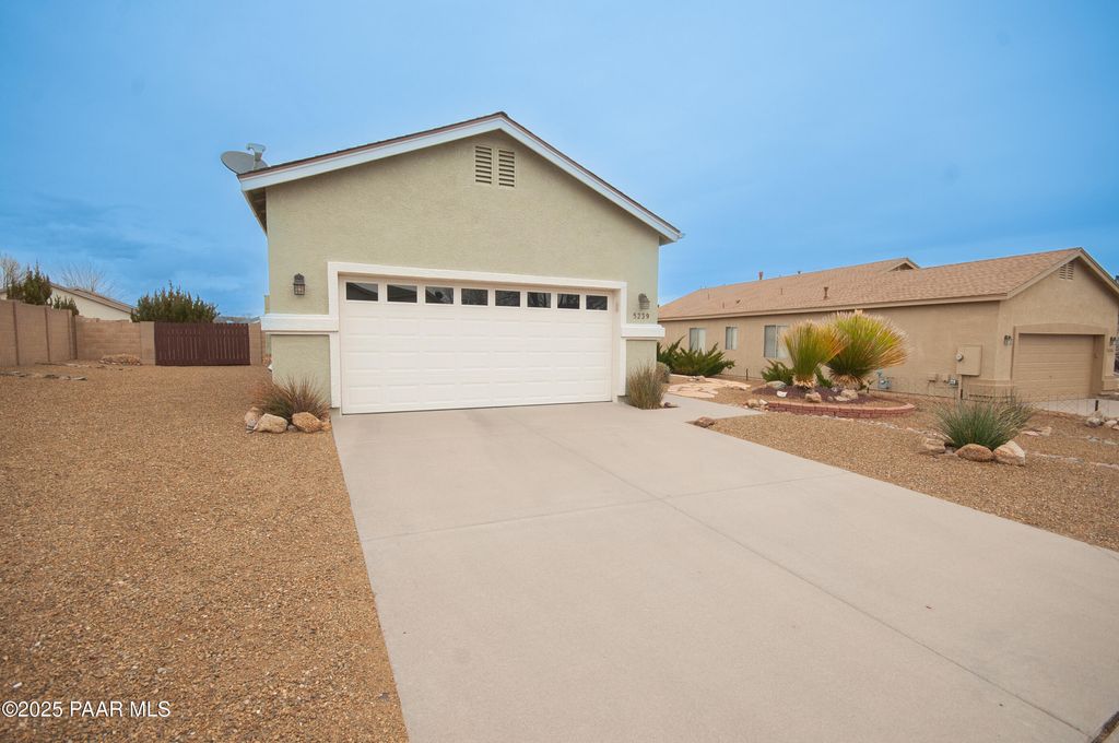 Photo of 5239 N Celestine Court, Prescott Valley, AZ 86314 (MLS # 1078422)