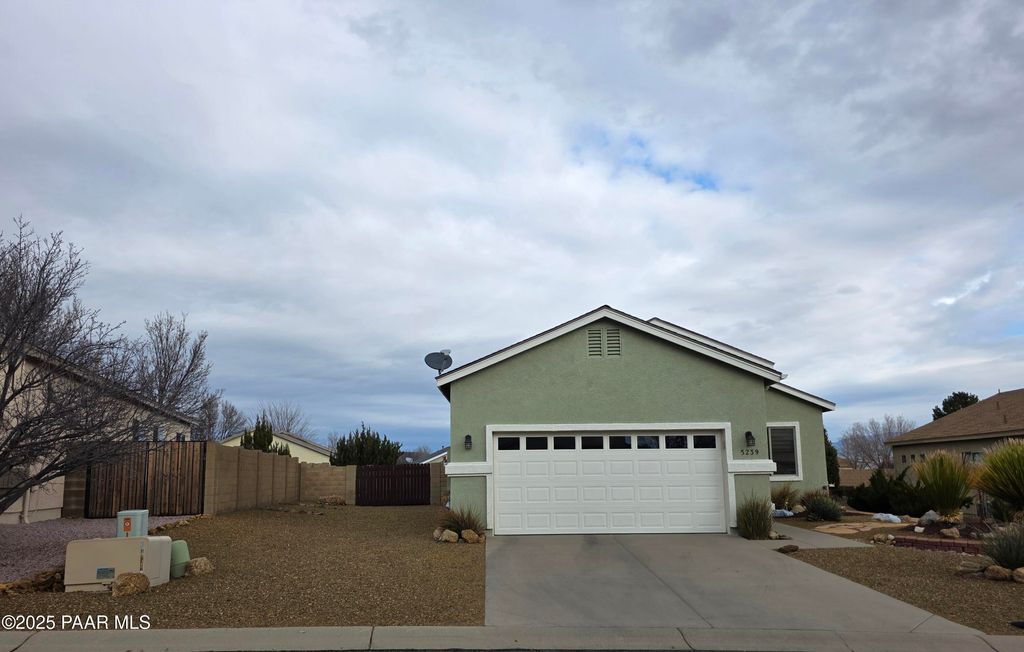 Photo of 5239 N Celestine Court, Prescott Valley, AZ 86314 (MLS # 1078422)