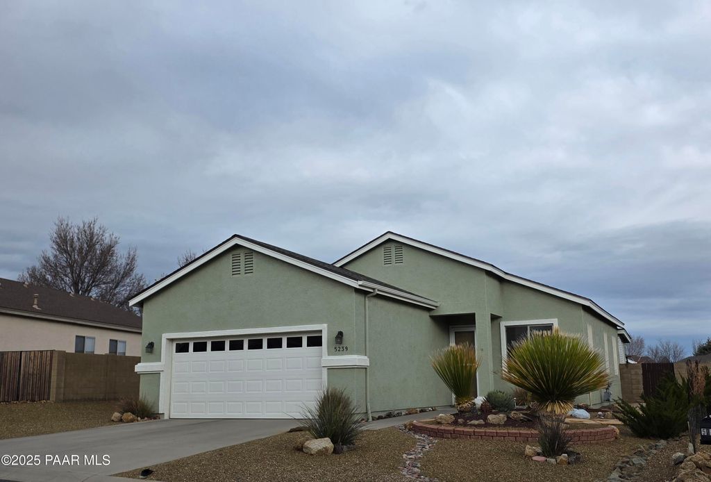 Photo of 5239 N Celestine Court, Prescott Valley, AZ 86314 (MLS # 1078422)