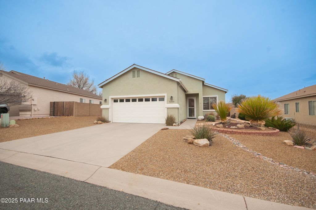 Photo of 5239 N Celestine Court, Prescott Valley, AZ 86314 (MLS # 1078422)