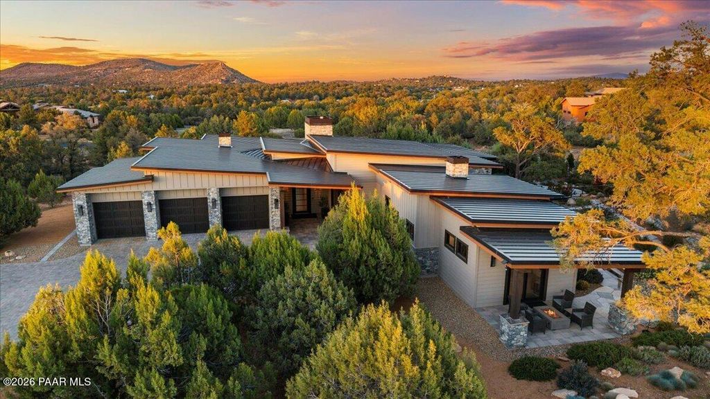 Photo of 5130 W Vengeance Trail, Prescott, AZ 86305 (MLS # 1081501)