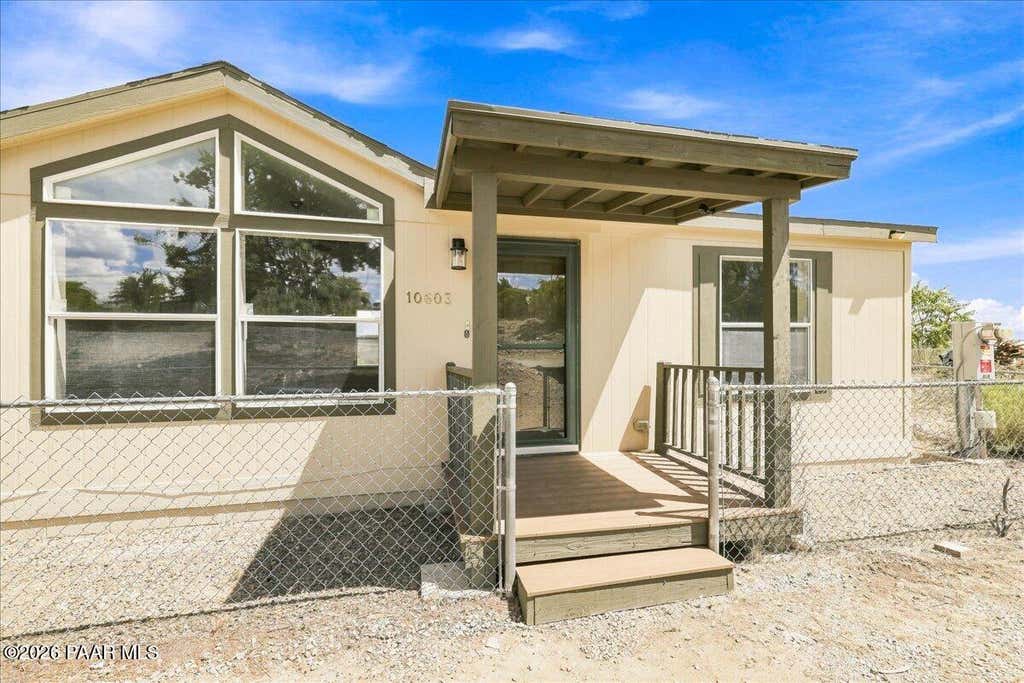 Photo of 10603 S Cholla Drive, Mayer, AZ 86333 (MLS # 1084678)