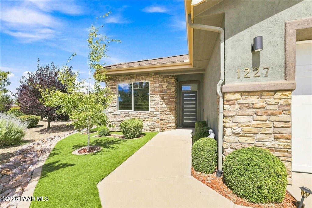Photo of 1227 Pebble Springs, Prescott, AZ 86301 (MLS # 1084863)