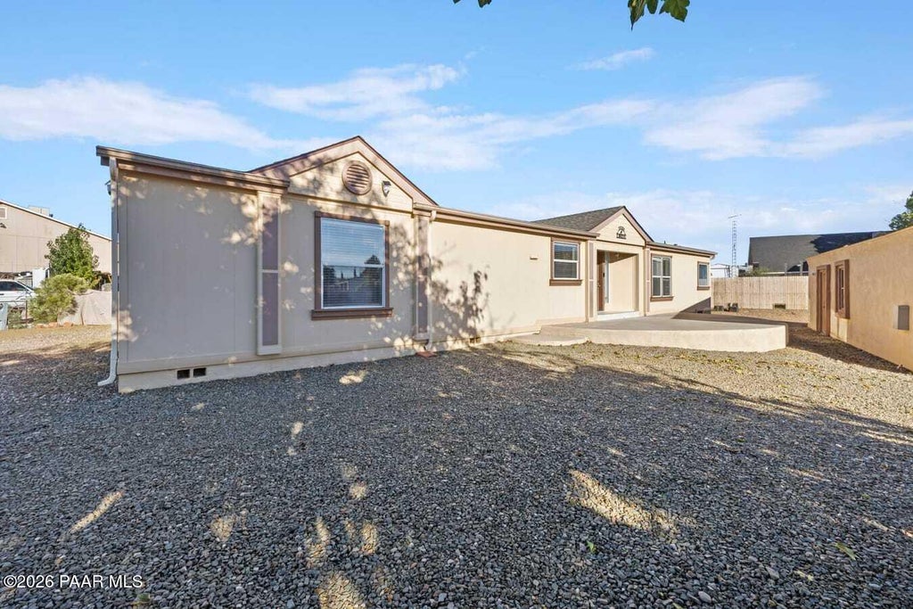 Photo of 20286 E Mingus Drive, Mayer, AZ 86333 (MLS # 1086030)