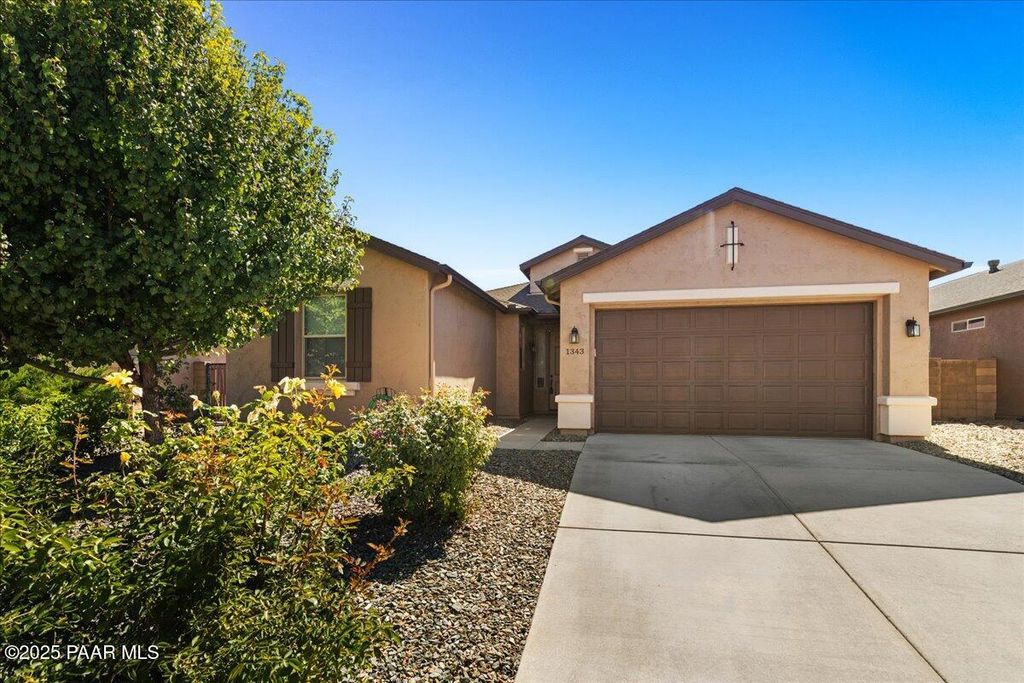 Photo of 1343 Essex Way, Chino Valley, AZ 86323 (MLS # 1077110)