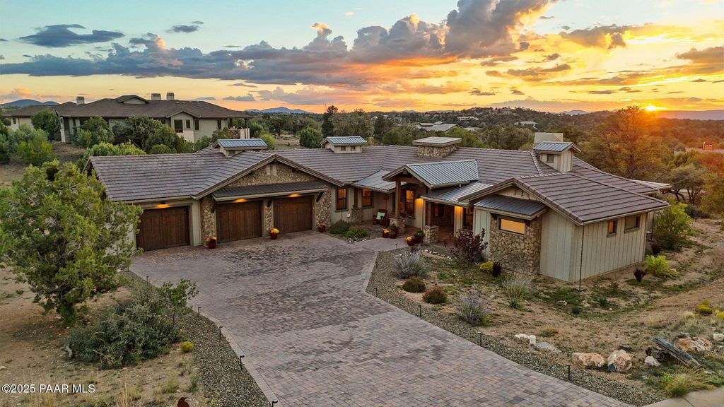 Photo of 14335 N Three Sisters Drive, Prescott, AZ 86305 (MLS # 1077065)