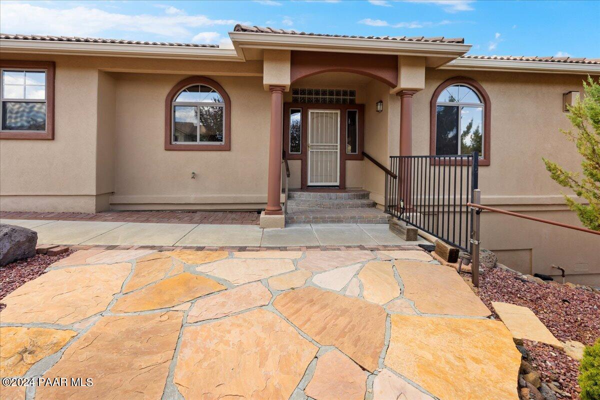 1115 Longview Drive