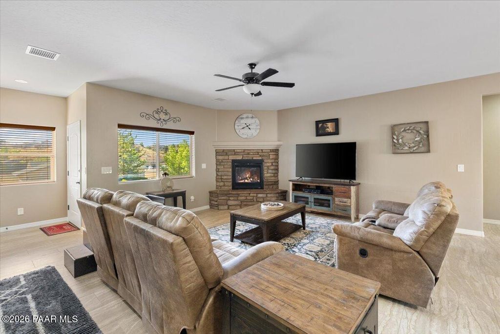 Photo of 9375 E Serpentine Lane, Prescott Valley, AZ 86314 (MLS # 1082062)