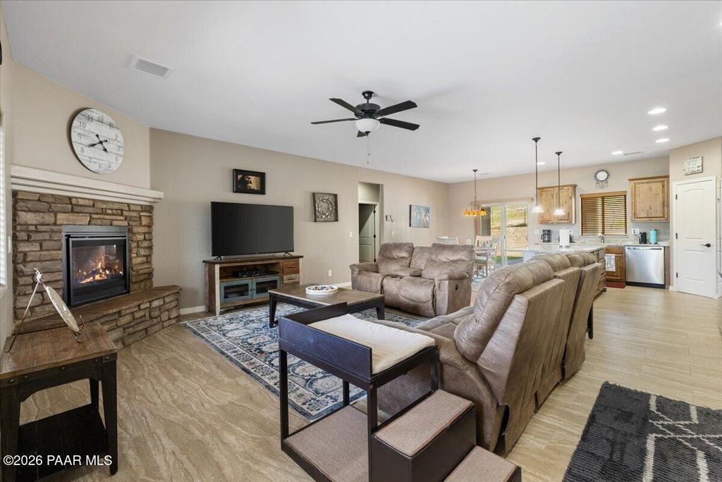 Photo of 9375 E Serpentine Lane, Prescott Valley, AZ 86314 (MLS # 1082062)