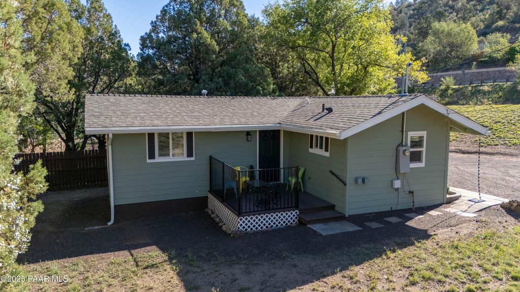 Photo of 2510 Fern Drive, Prescott, AZ 86305 (MLS # 1076975)