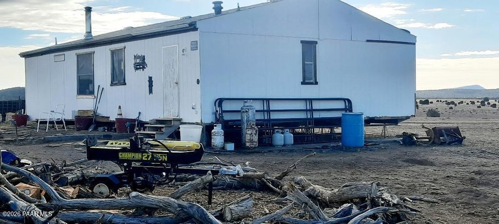 Photo of Xxxx W Old Limestone Ln, Seligman, AZ 86337 (MLS # 1079852)